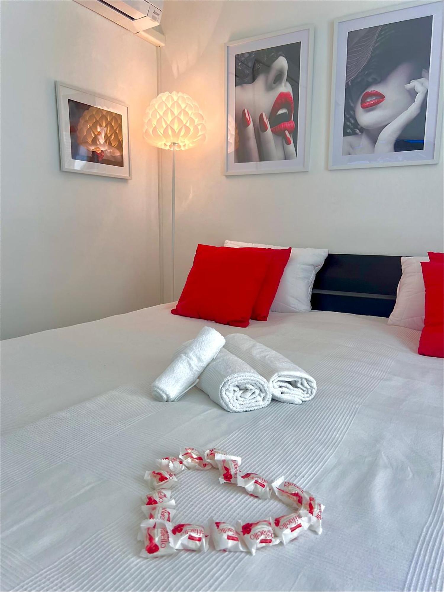 Anabella Apartment Изола Екстериор снимка