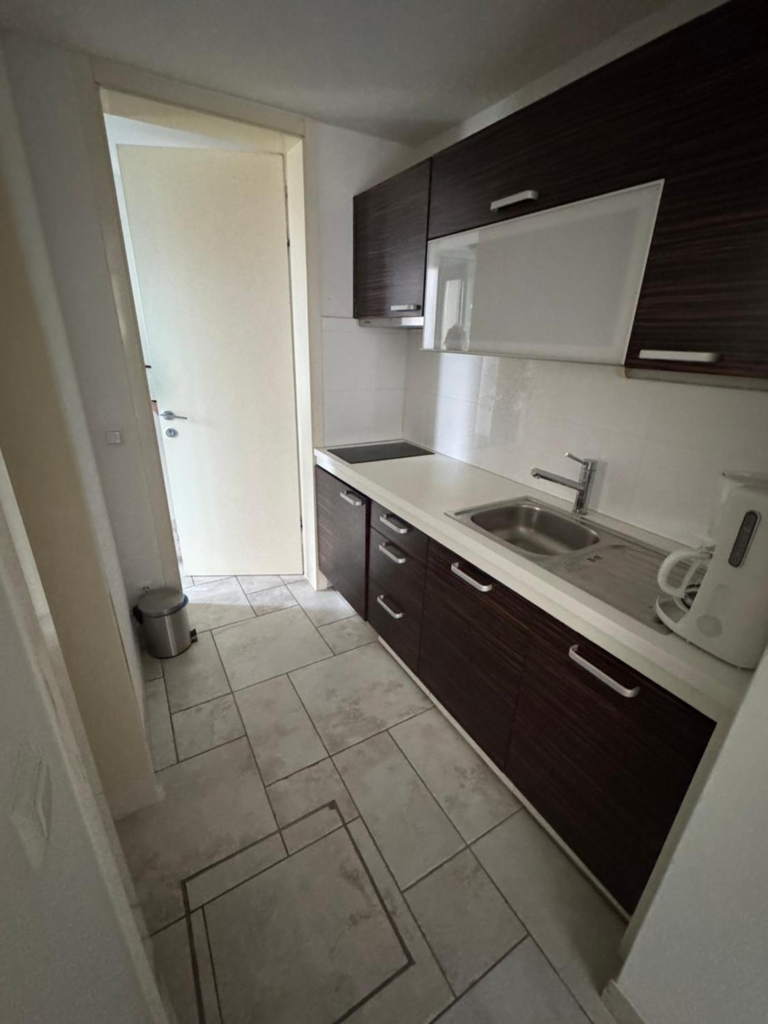 Anabella Apartment Изола Екстериор снимка